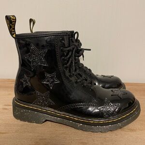 Dr. Martens Junior 1460 Glitter Star Patent Lace-Up boots with glittery stars